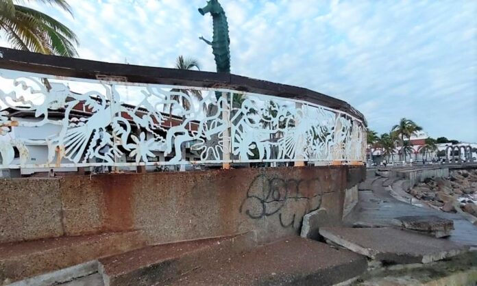 malecon-y-caballito-danados-1-cover