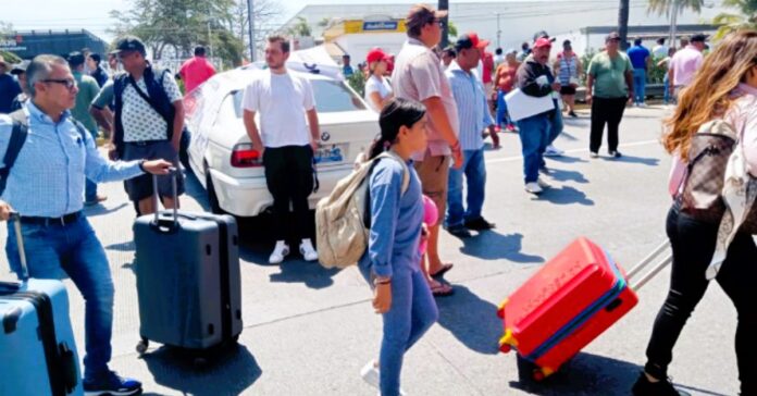 Protestors-in-Puerto-Vallarta-will-once-again-block-the-main-street-to-the-airport