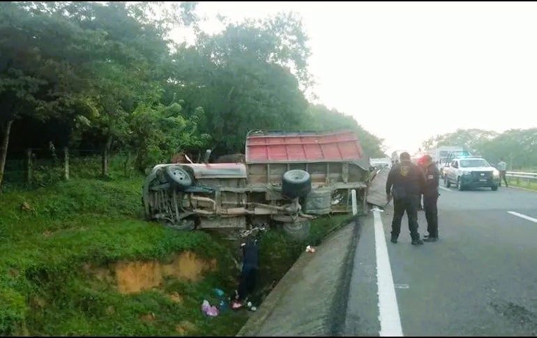 10 Dead, 15 Injured After Truck With Migrants Overturned In Chiapas ...