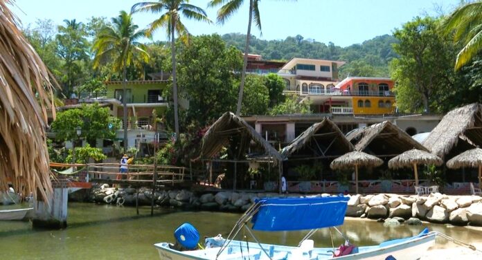 Orden-de-desalojo-para-habitantes-de-Mismaloya-este-martes-21--1000x540