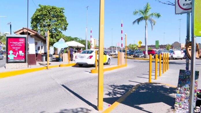 Entrada-al-estacionamiento-de-Sams-1536x864