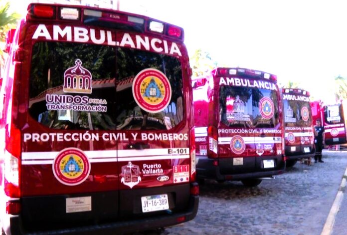 Al-fin-Vallarta-tiene-cuatro-nuevas-ambulancias-para-emergencias-905x613