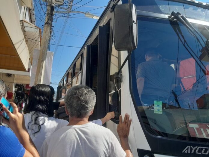 mal1-servicio-transporte-publico-768x576