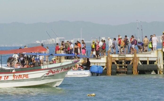 7Mw0Qccs-Denuncian-desorden-nautico-Vallarta2-905x610