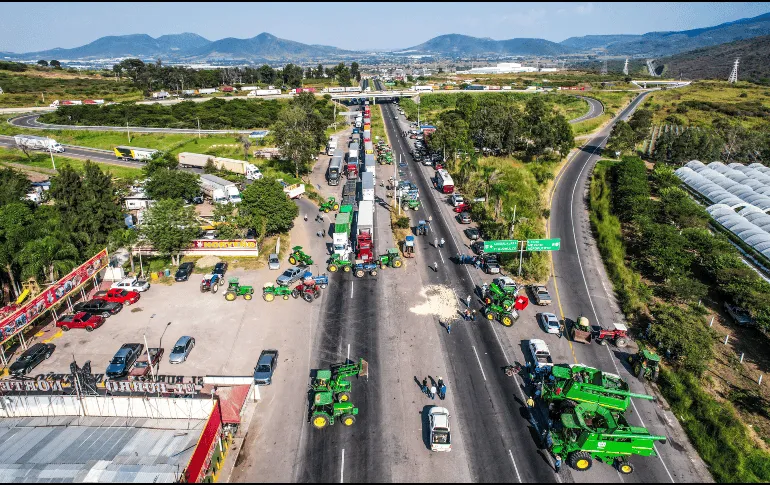 canacar_alerta_sobre_las_consecuencias_de_bloqueos_carreteros_en_fiestas_decembrinas_-2-_version1765979853679.png_1970638775
