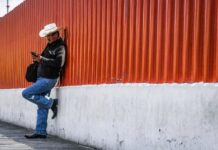 Mexico Extends Cell Phone Registration Deadline