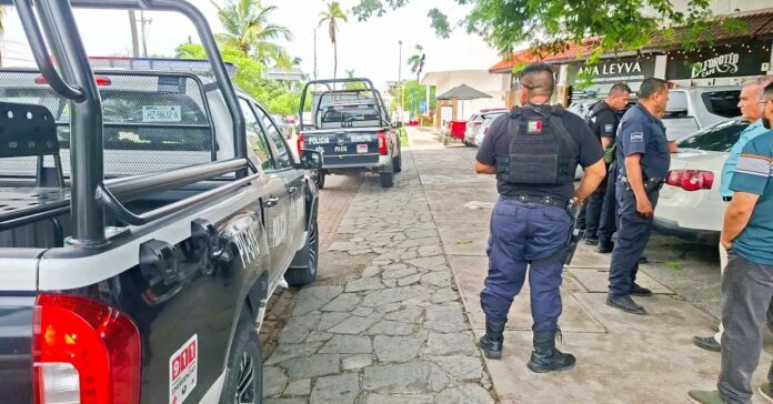 Puerto-Vallarta-bank-robbery-targets-restaurant-owner-in-Jardines-de-Vallarta