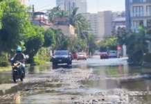 Sewage Has Been Flowing Through Versalles Streets Into Las Glorias Beach for Five Days