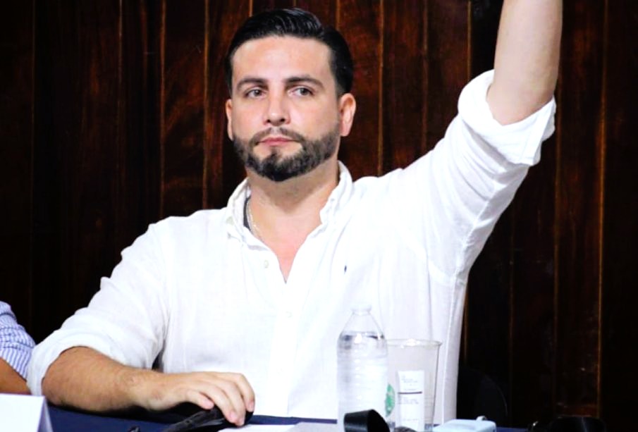 Luis-Munguia-presidente-municipal-905x613